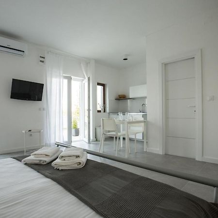 Vila Visnjic Grebastica Exterior photo
