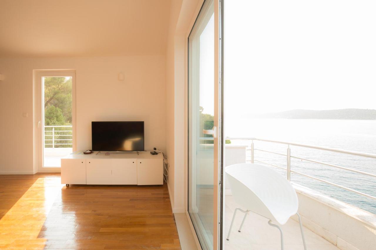 Vila Visnjic Grebastica Exterior photo